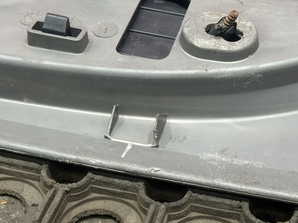 Накладка бампера центральная