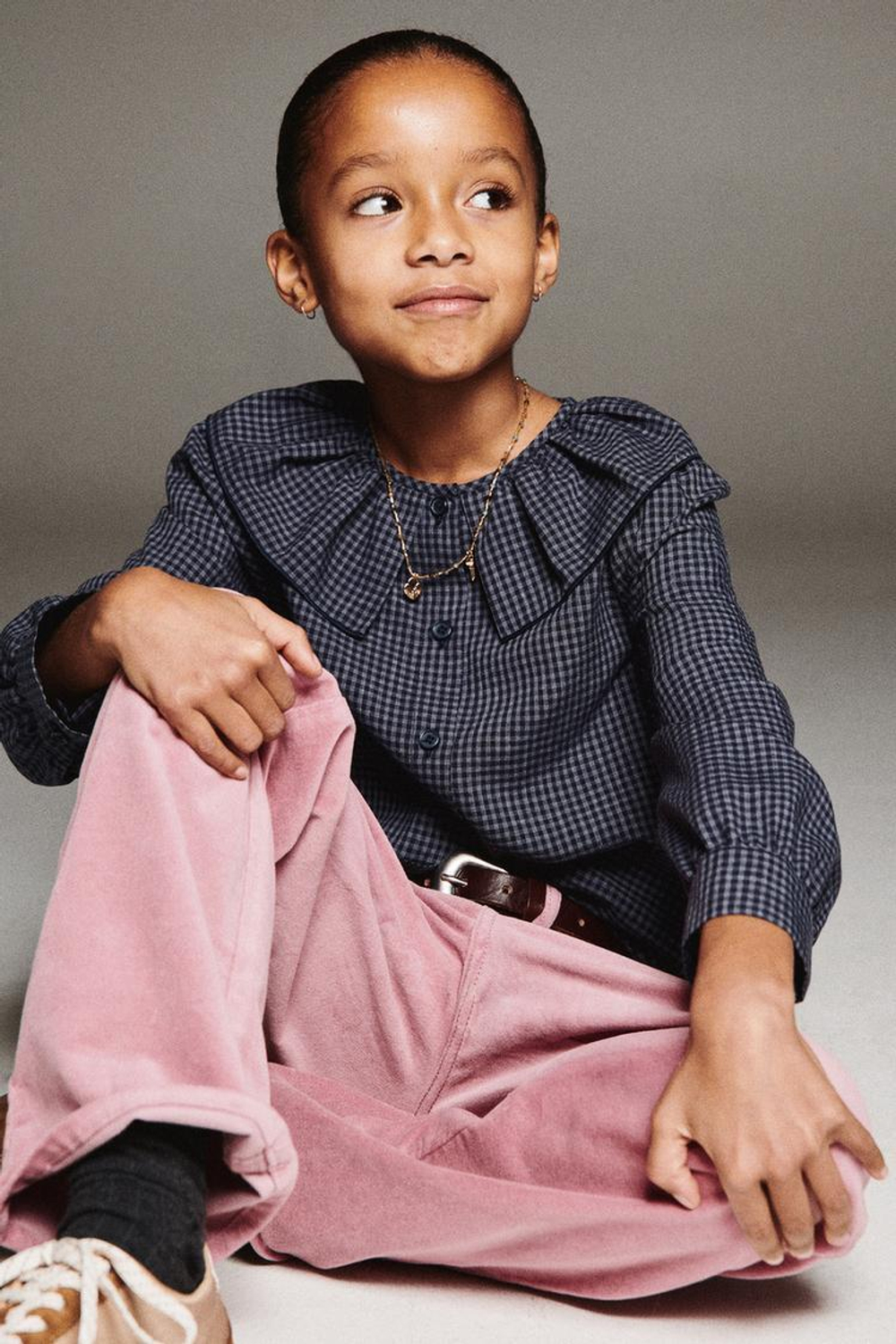 ZARA БАРХАТНЫЕ БРЮКИ С ВЫШИТЫМИ ЦВЕТАМИ, РОЗОВЫЙ