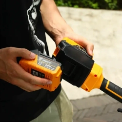 DEKO ST40V 40В снегоуборщик аккумуляторный (2 x 4 Ач, 2 ЗУ) ковш 35 см, выброс 6 м 063-4442