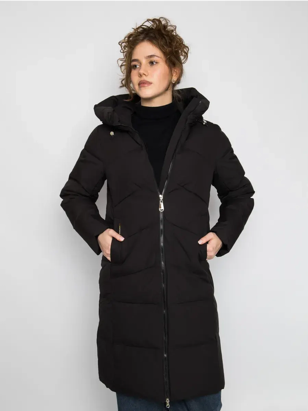 Куртка зимняя удлиненная с капюшоном