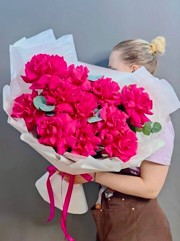 Букет из 11 французских малиновых роз (Эквадор 60 см)
