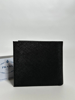 Кошелек Prada