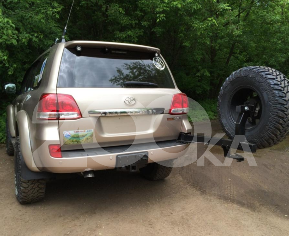 Калитка РИФ с квадр. под фаркоп в штатн. задн. бампер Toyota Land Cruiser 200 (под нештатное колесо)