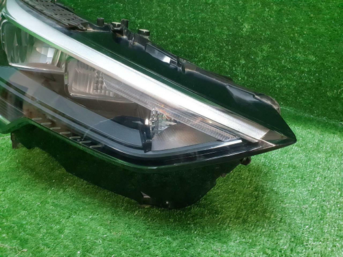 Фара правая Audi Q3 2 (2018-н.в.) LED