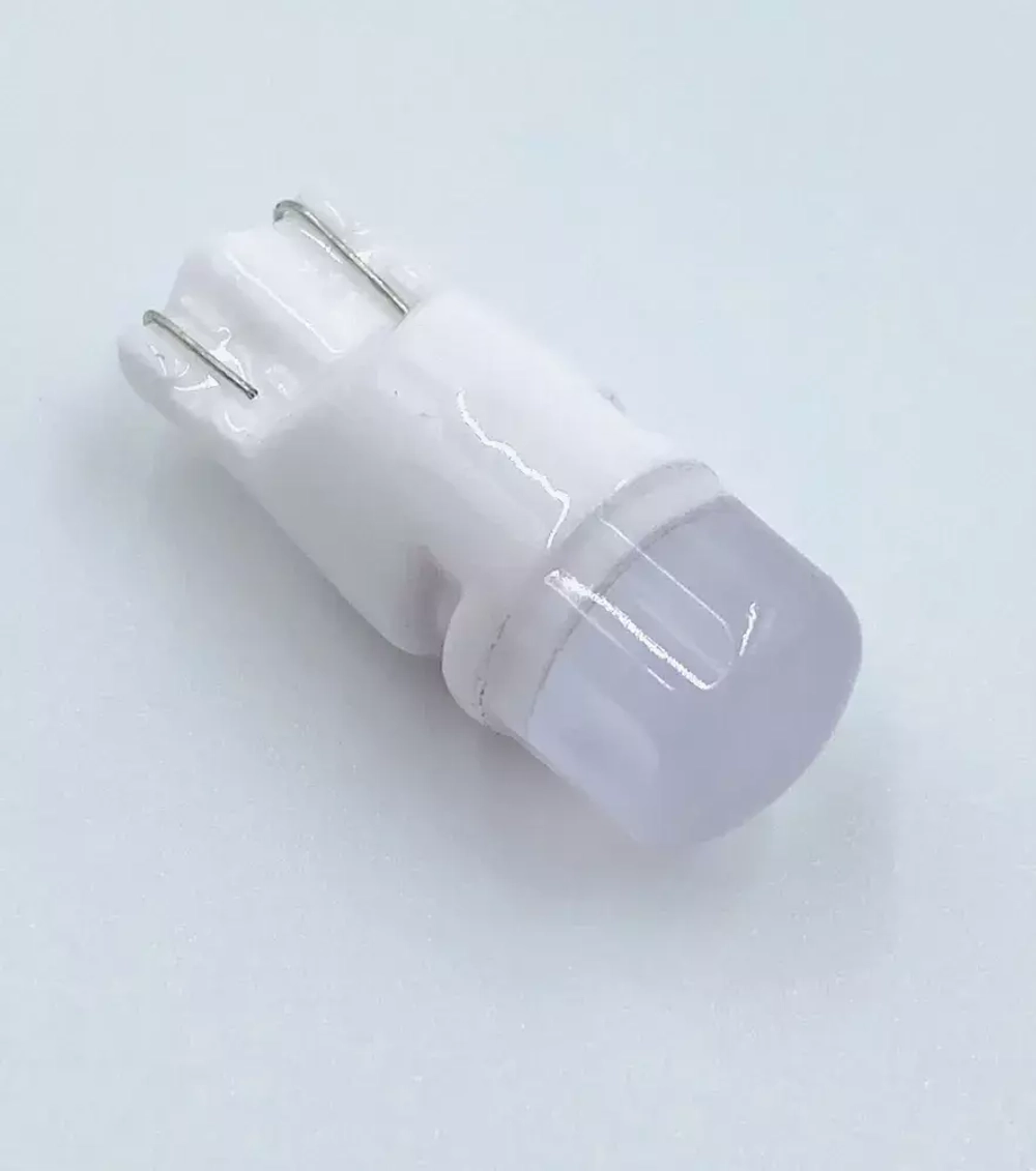 Лампа светодиодная бесцокольная T10 3 SMD Аналог W5W Свет красный 9/32V Керамика