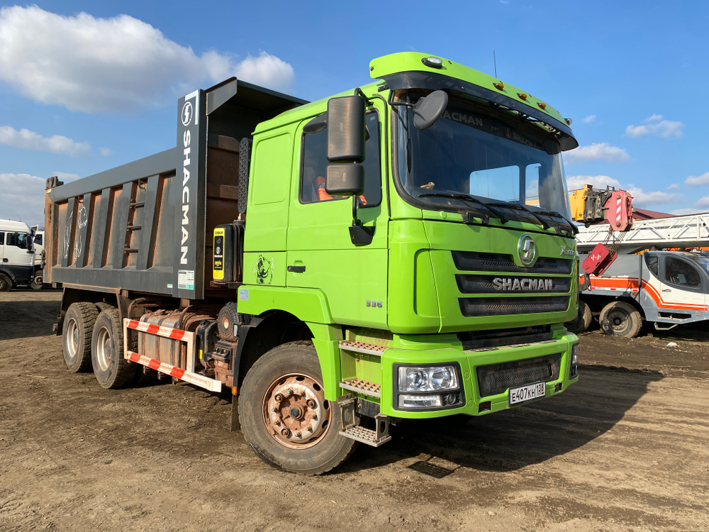 Shacman (Shaanxi) SX* 6x4 Седельный тягач SX42584V324 (Дизельный, 11,6 л, 423 л.с., МТ)