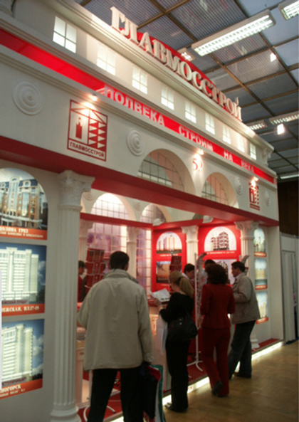 Оформление постеров. Выставка "Недвижимость-2004". Москва, ЦДХ