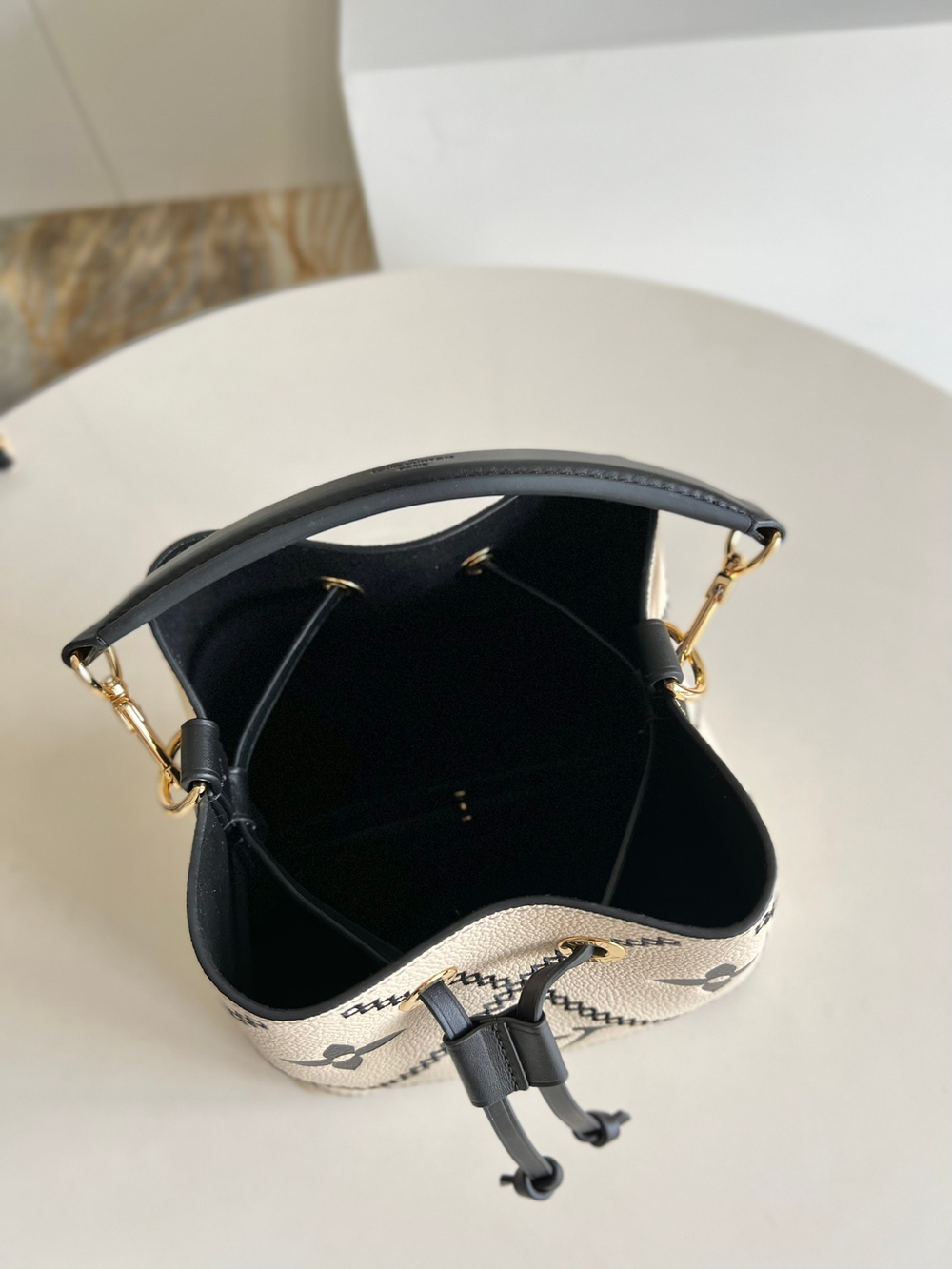 Louis Vuitton NeoNoe BB