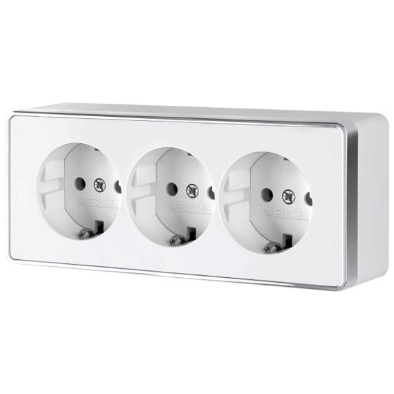 Розетка тройная с заземлением и шторками Werkel Gallant белый W5073101 4690389163913