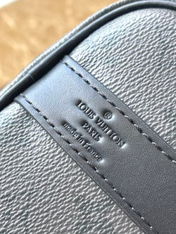 Louis Vuitton Keepall 25