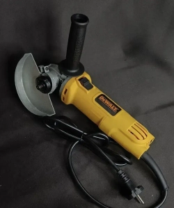 УШМ 125 DeWALT углошлифовальная болгарка DWE8110S
