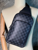 Сумка-мессенджер Louis Vuitton