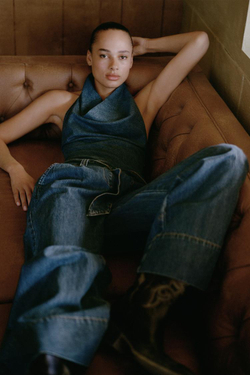 ZARA ДЖИНСОВЫЙ КОМБИНЕЗОН ХАЛТЕР Z1975 С ПОЯСОМ, СИНИЙ