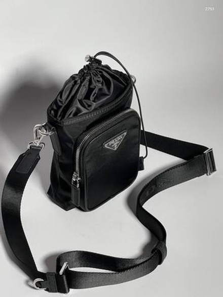 Сумка-мессенджер Prada