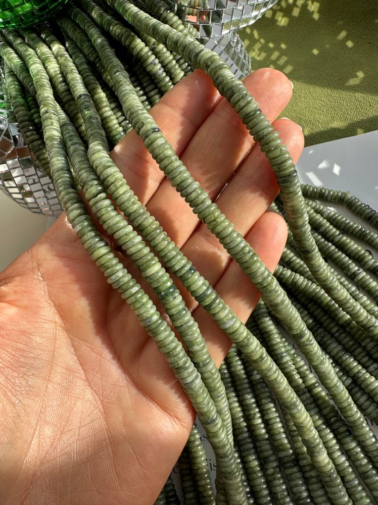 Нить бусин из нефрита 6мм, рондель