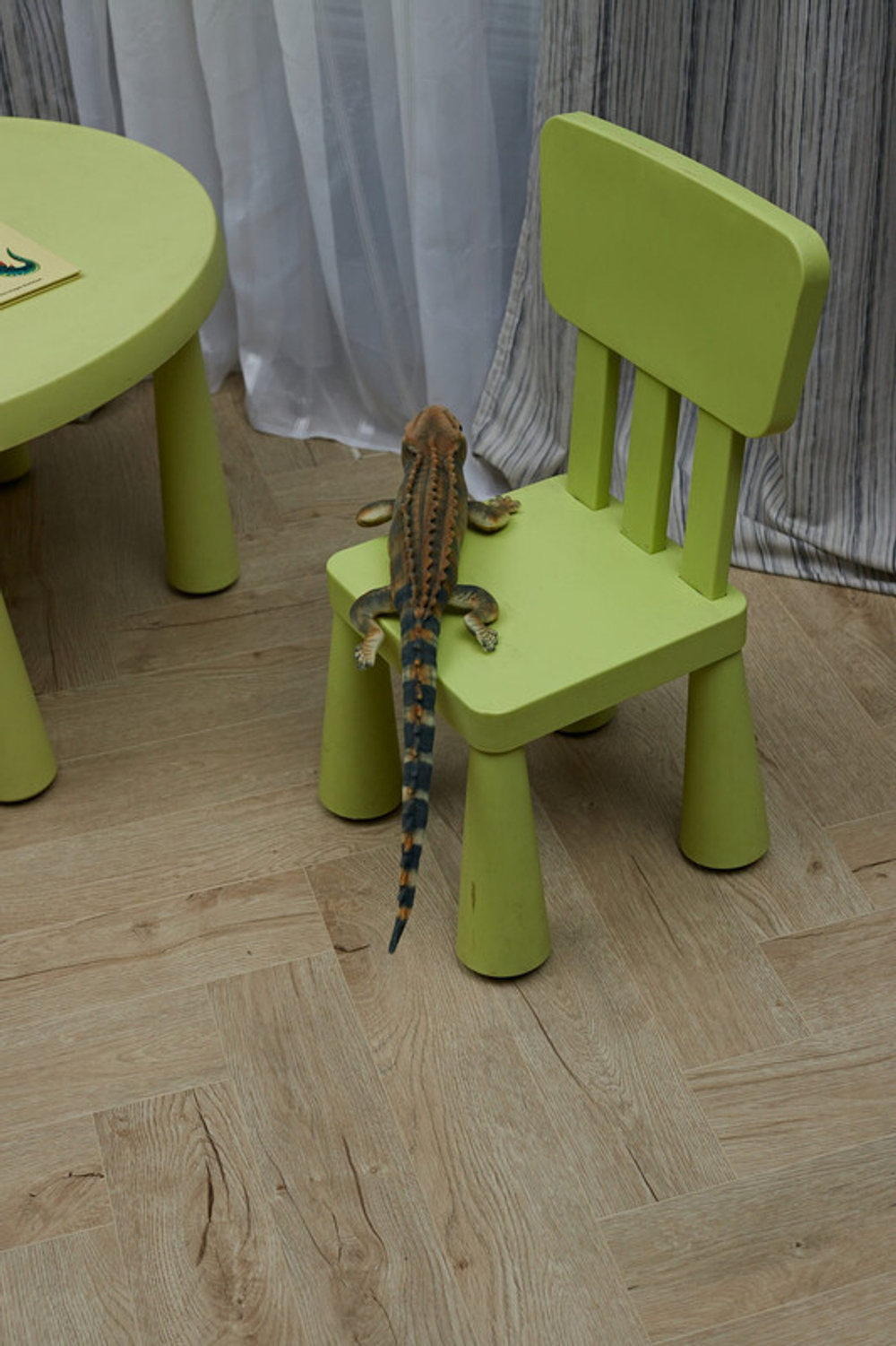 Кварц-винил SPC Steinholz Herringbone 4,5 мм Танне 1.14688 м2