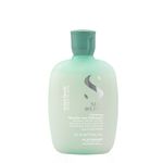 Шампунь успокаивающий SDL SCALP CALMING MICELLAR LOW SHAMPOO, 250 мл ALFAPARF 19477Идеально подходит для чувствительной кожи головы Мягко очищает, снимает ощущение дискомфорта. Не содержит сульфатов.
