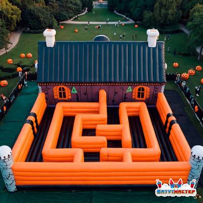 Надувной лабиринт страха «Крепость страшилок», 15×10×6 м