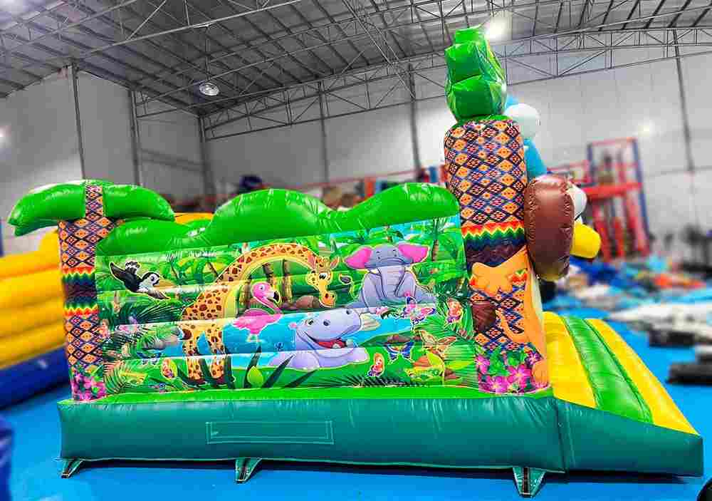 Надувной батут "Чудо-сафари" 4*4*3 м