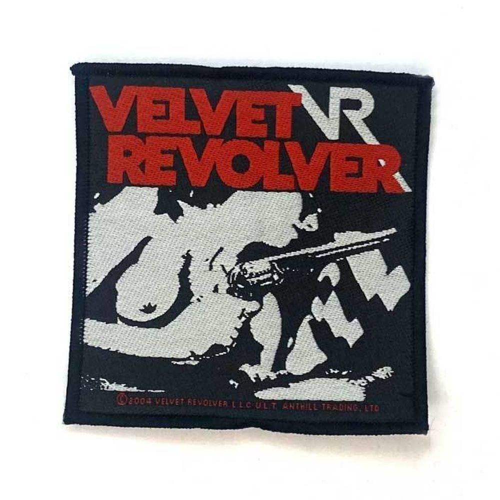 Нашивка Velvet Revolver женщина с револьвером