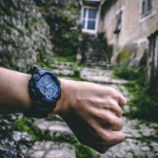 Наручные часы Casio G-Shock GA-100-1A2DR