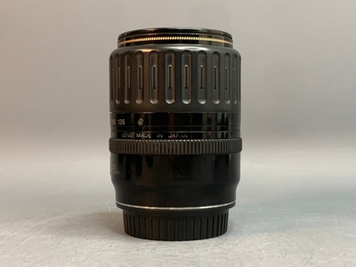 Canon EF 28-135mm 3.5-5.6 IS плохо работает кольцо зума, микроцарапины, внутри пыль