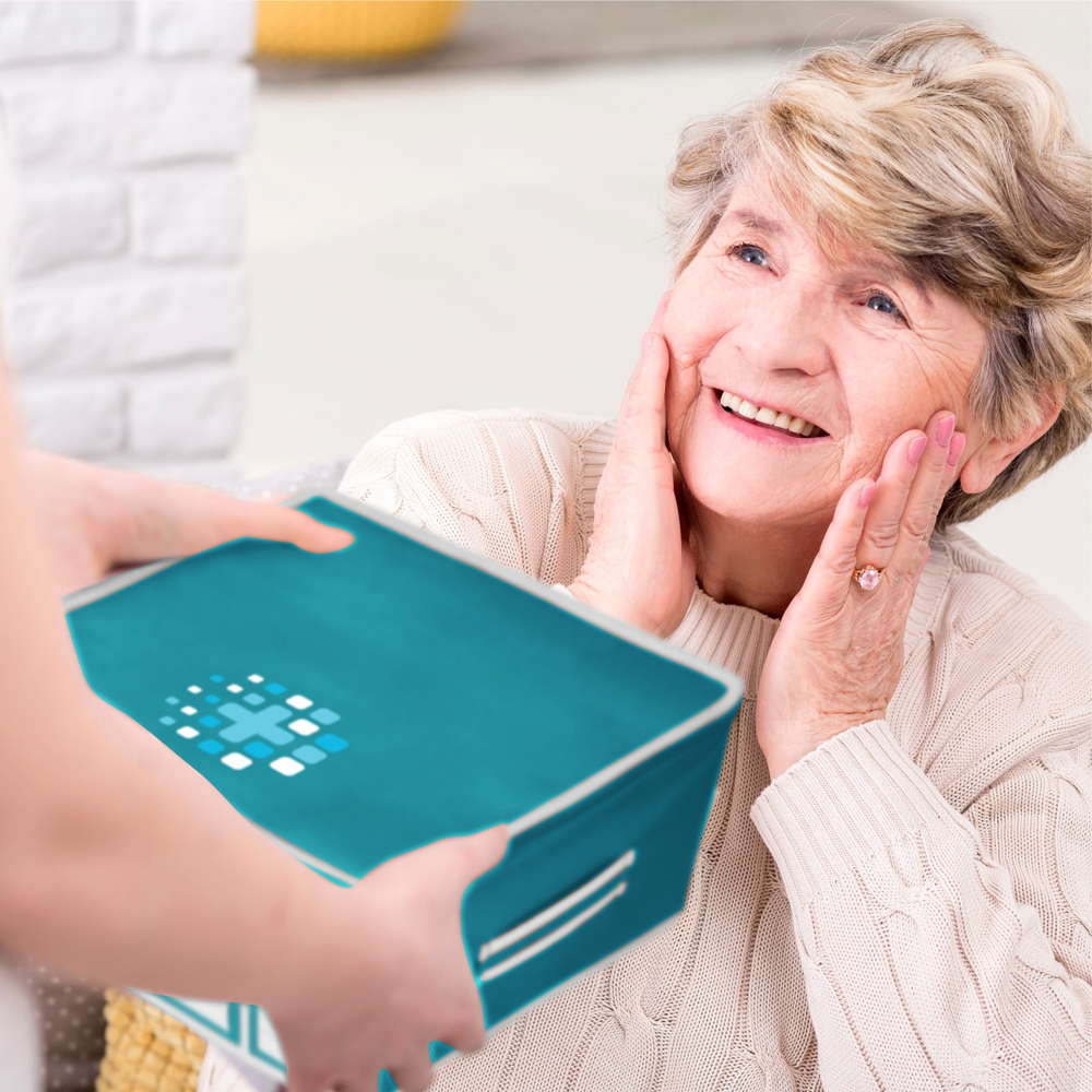 Аптечка домашняя 34х34х16 (голубая)