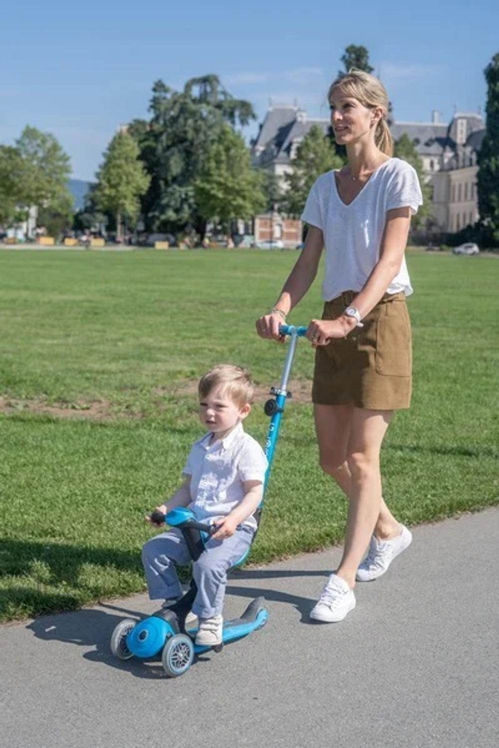 Самокат Globber Go Up Deluxe Play Lights розовый
