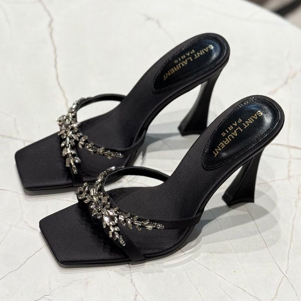 Босоножки Yves Saint Laurent