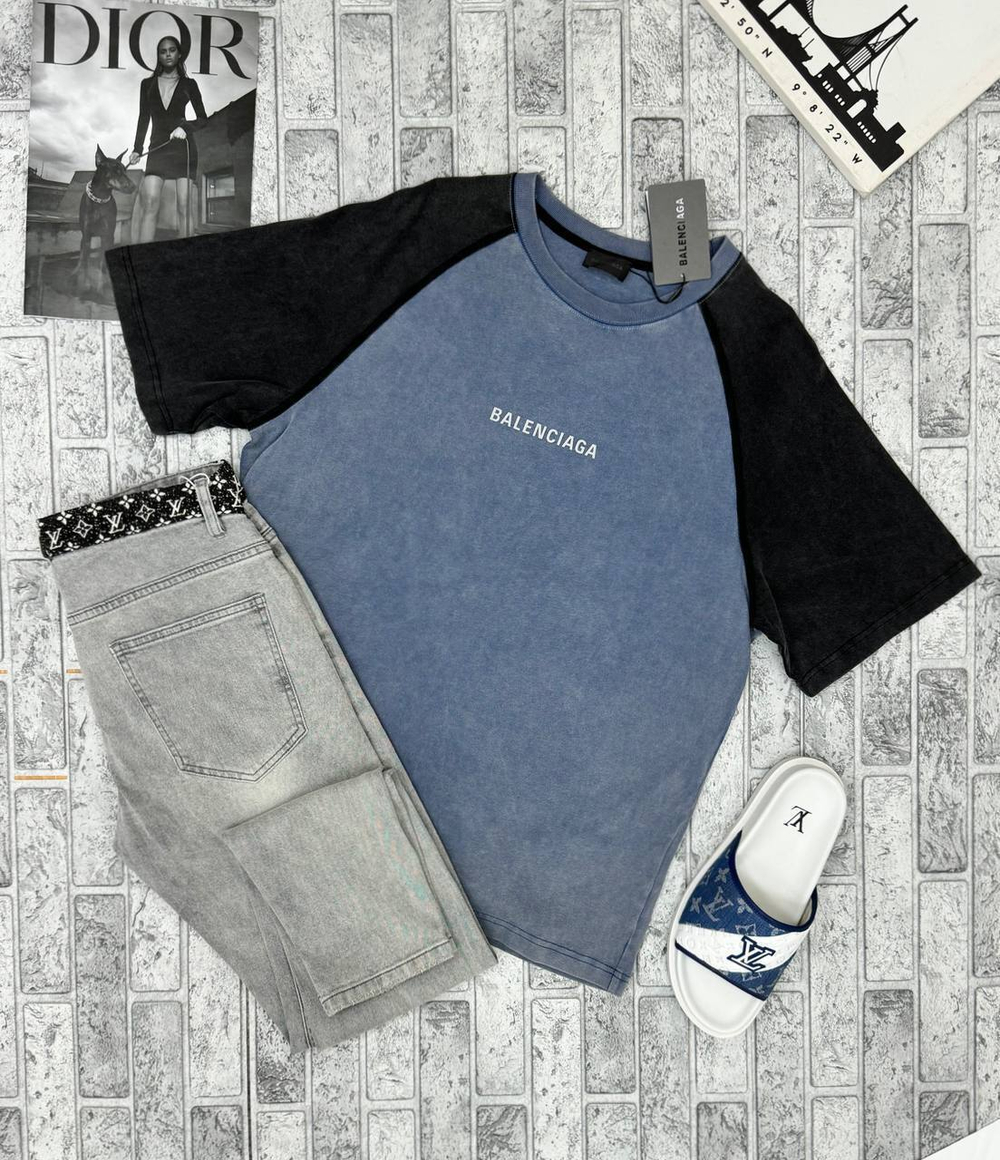 Футболка Balenciaga