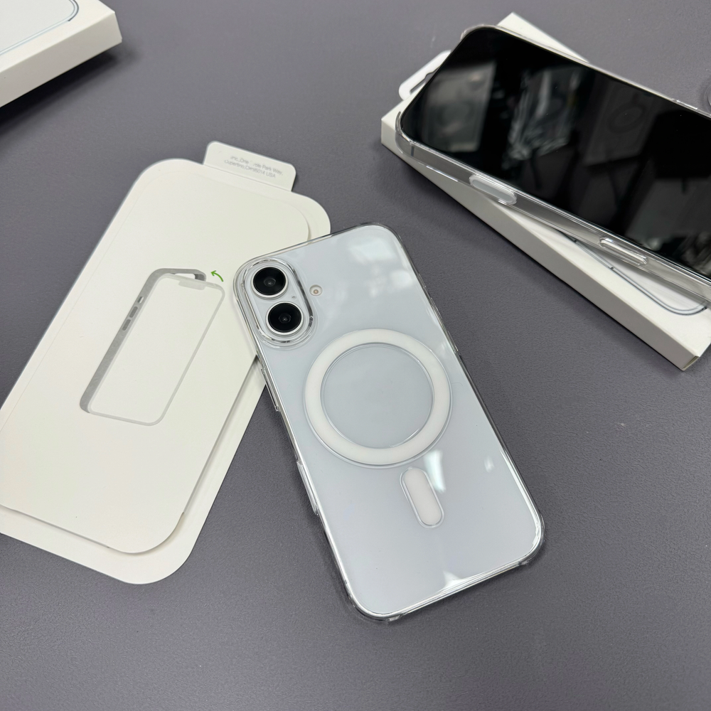 Чехол MagSafe Clear Case c кнопкой и анимацией для iPhone 16 Pro