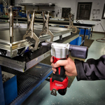 Заклепочник аккумуляторный Milwaukee M12 BPRT-0   4933464404