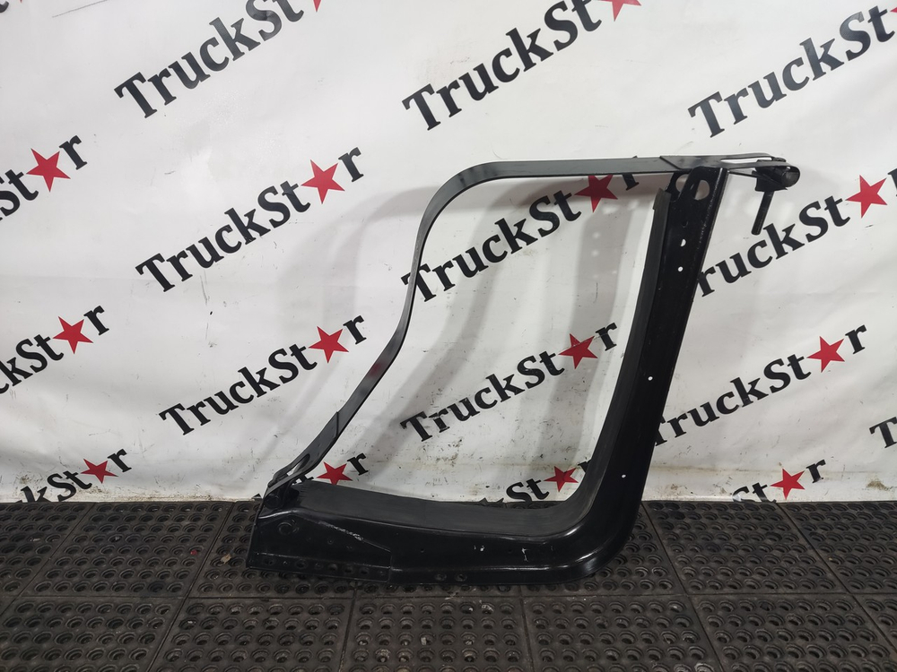 Кронштейн топливного бака 2023г