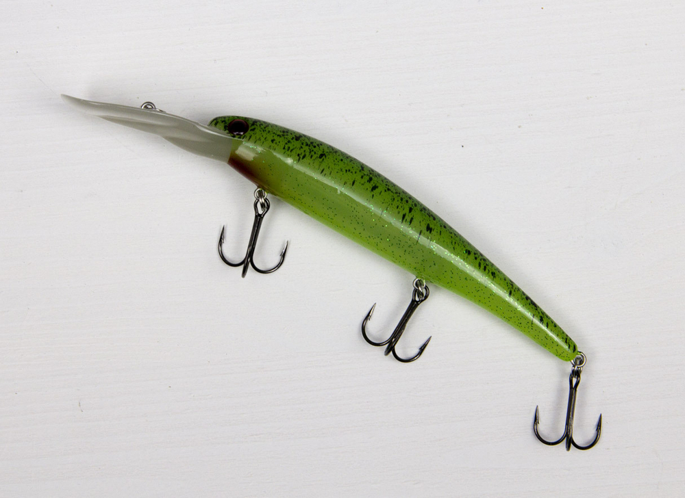 Deep Walleye Bandit 12 см., цвет 001 Glow