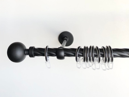 Карниз кованый витой для штор Шар d20 однорядный, цвет черный матовый