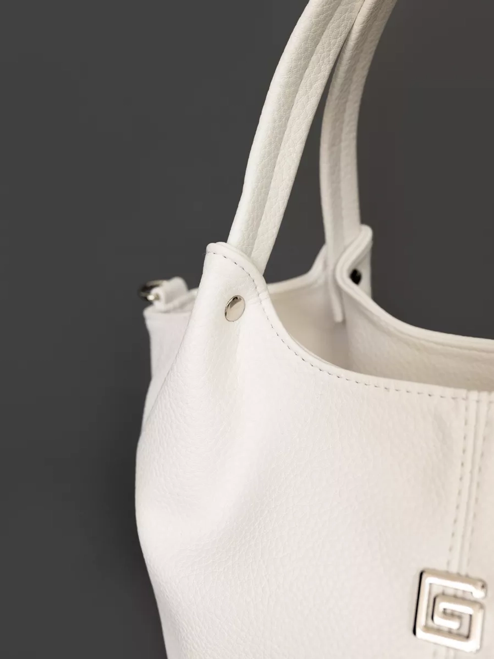 сумка через плечо средняя тоут классическая