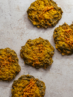 Печенье из говяжьей печени с тыквой и куркумой