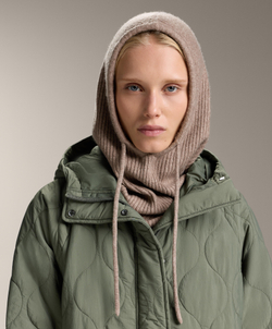 OYSHO Вязаная балаклава в рубчик, серо-коричневый