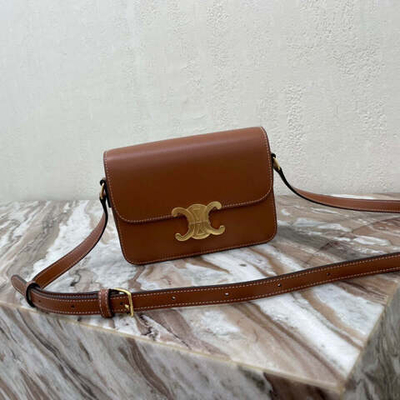 Celine Triomphe 18 cm