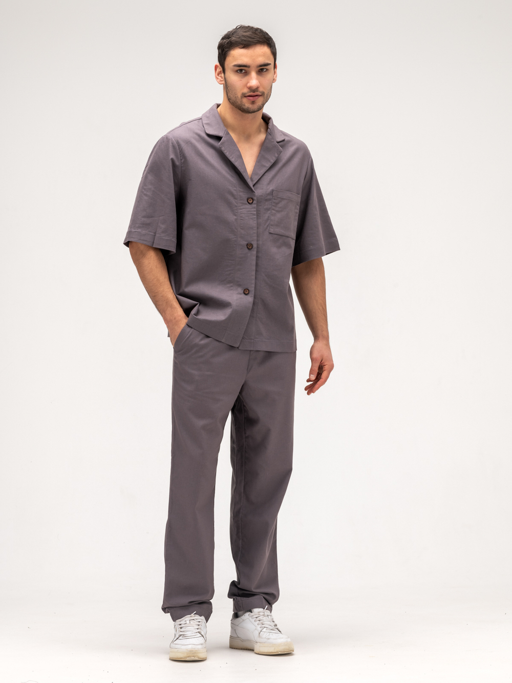 Костюм мужской льняной. Рубашка с брюками. Графит