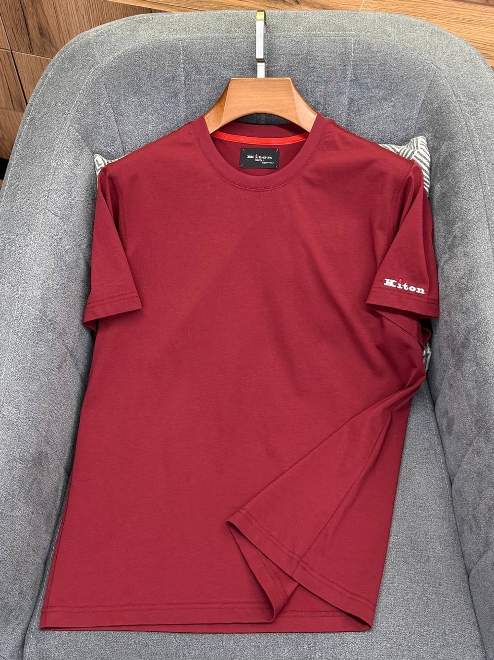 Футболка Kiton