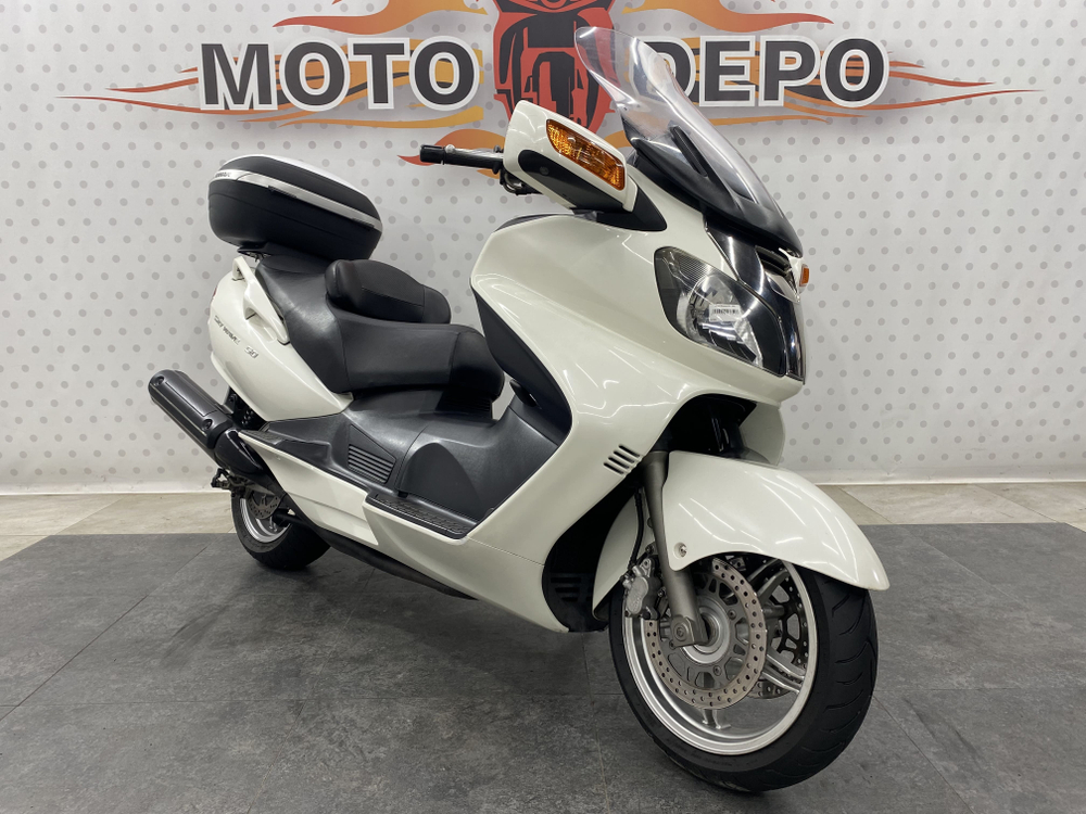 Suzuki Skywave 650 , 2002