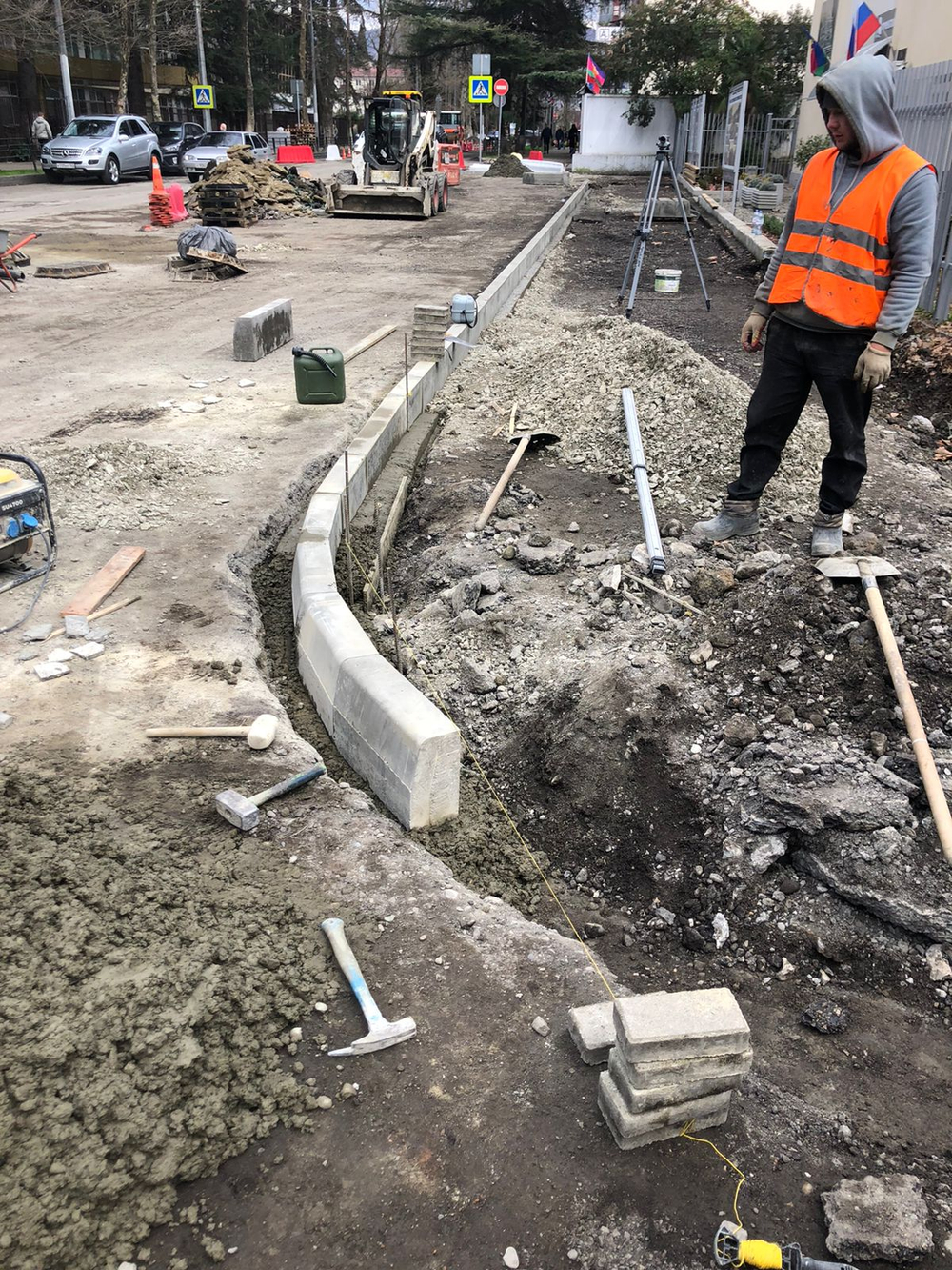 Благоустройство тратуара