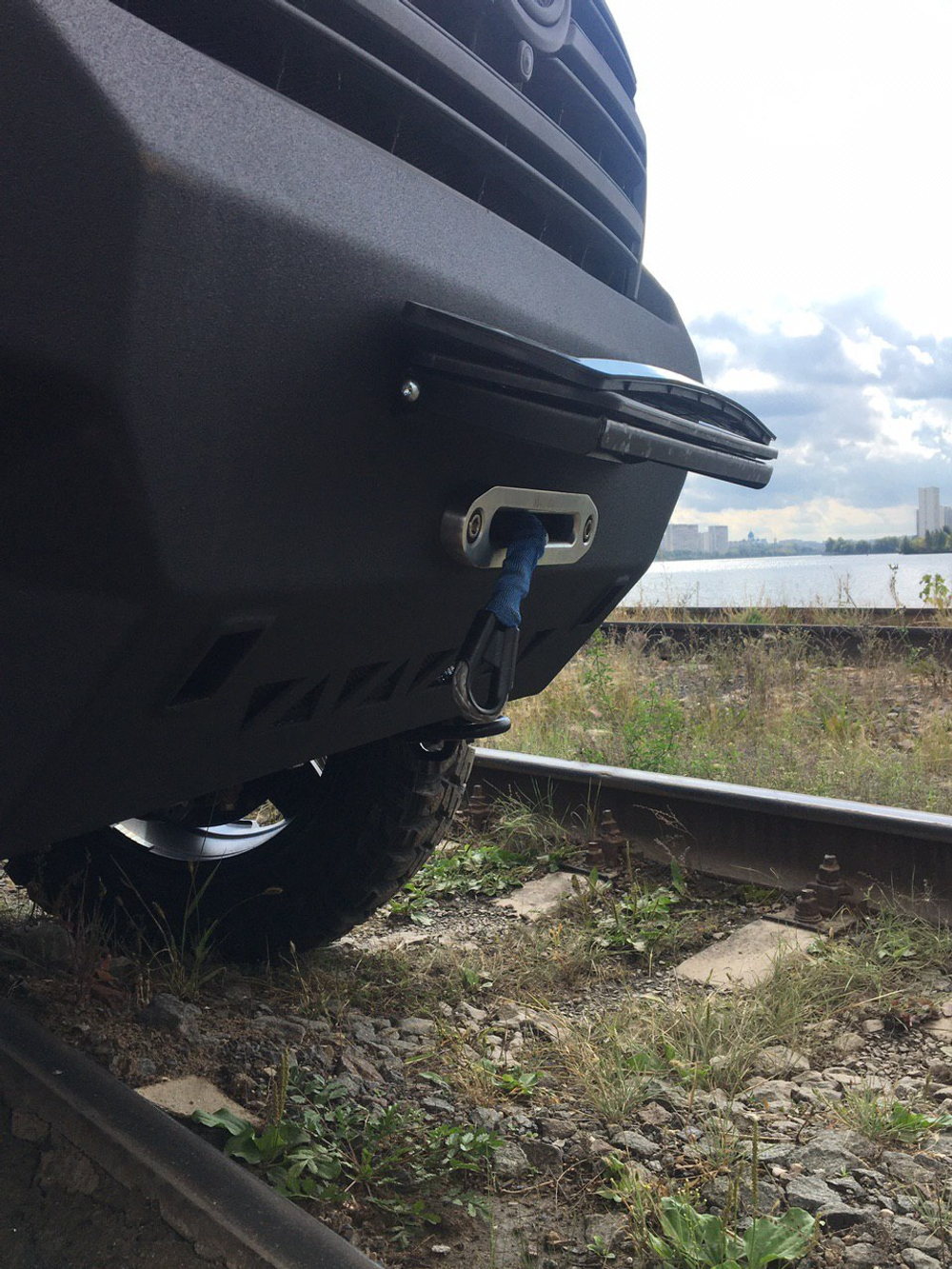 Toyota Land Cruiser 200 с прицепом