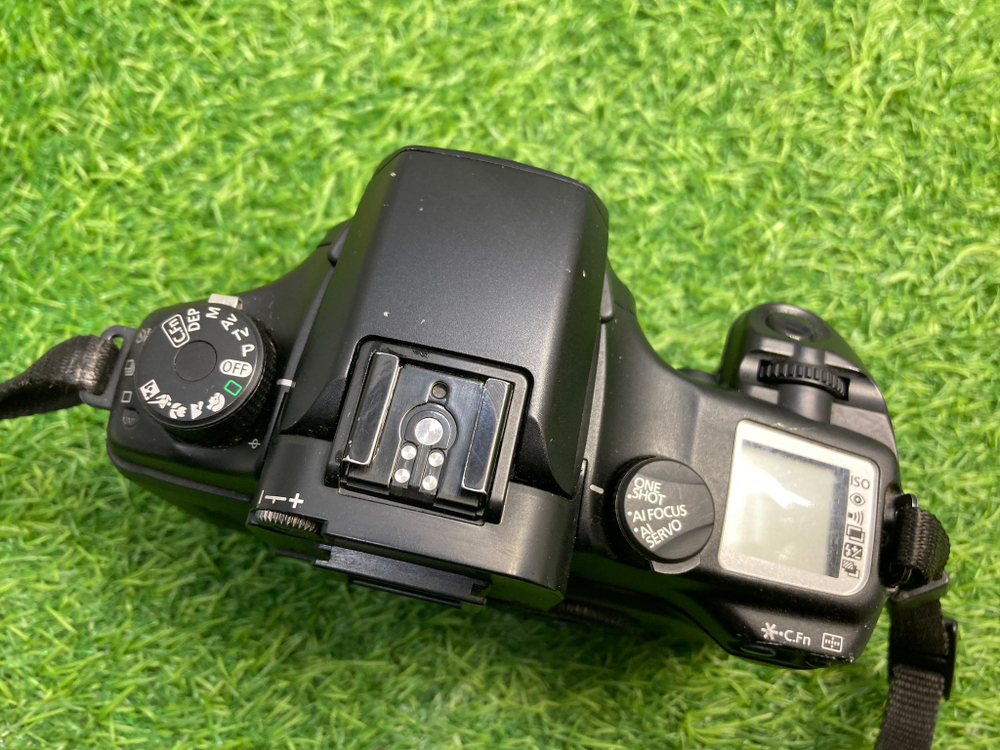 Canon EOS 33