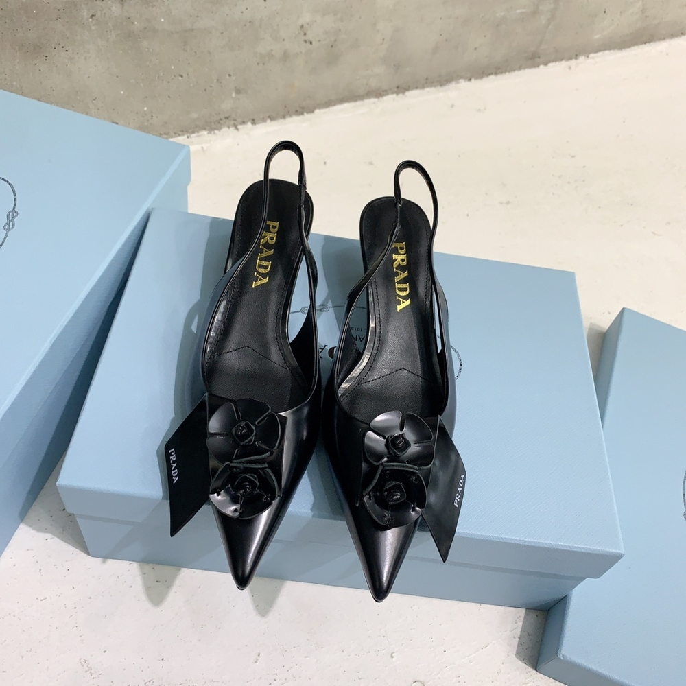 Prada Pumps
