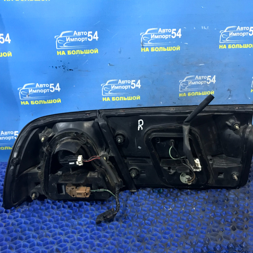 Вставка багажника правая NISSAN SUNNY 2001