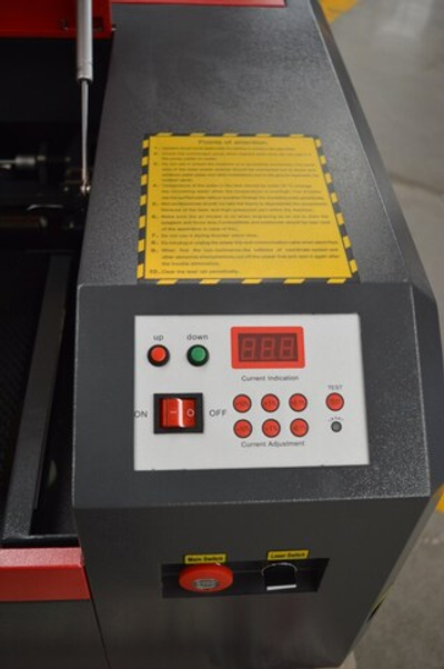 Лазерно-гравировальный станок Thunder 4040