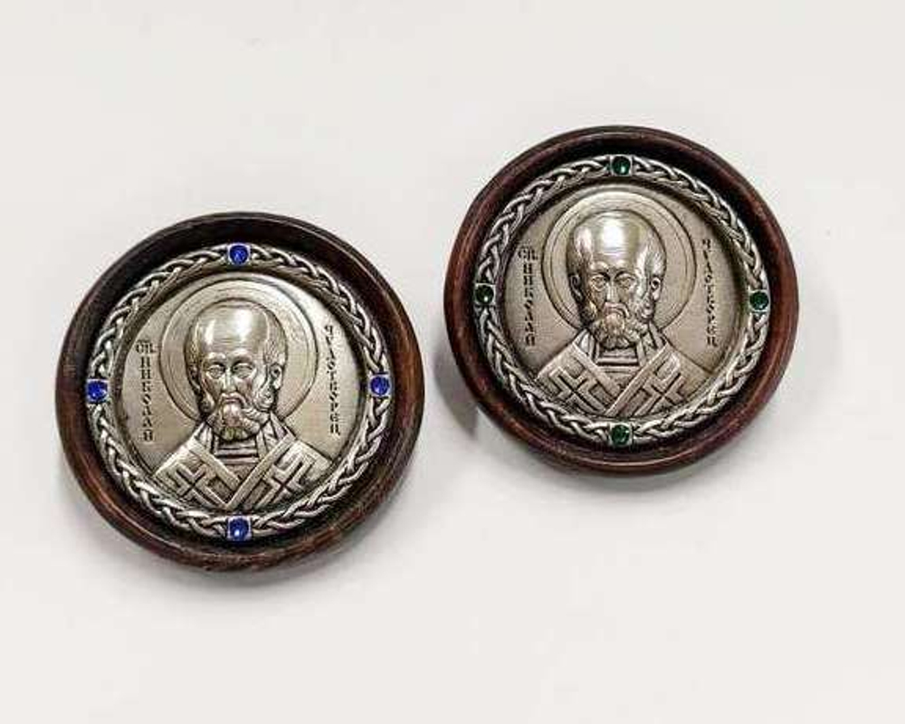 Автоикона круглая свт. Николай Чудотворец  (дерево, медь, стразы)