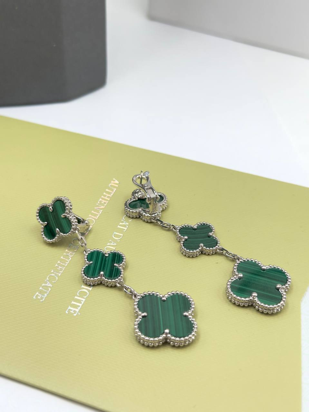 Серьги Van Cleef & Arpels